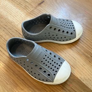 Native Jefferson Kids (toddler) shoe size 6 Little Kids